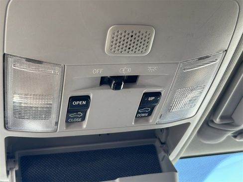 Used 2018 Toyota RAV4 XLE image 19