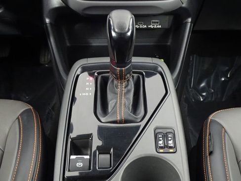 Used 2024 Subaru Crosstrek 2.5i Limited w/ Crosstrek Mirror Package image 38