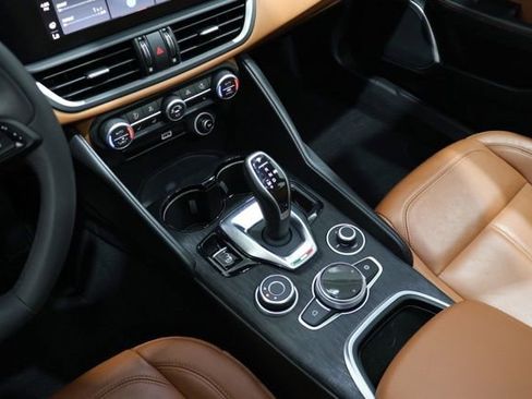 Used 2020 Alfa Romeo Giulia AWD w/ Cold Weather Package image 28