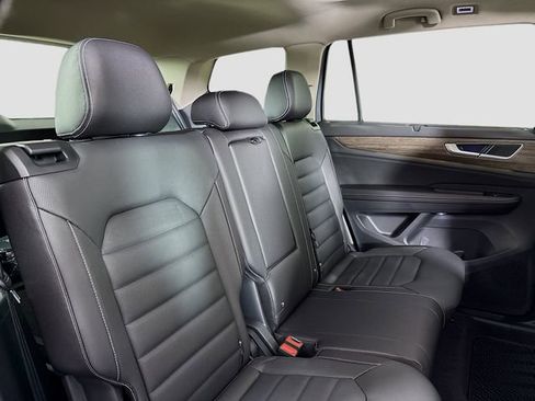 New 2026 Volkswagen Atlas SEL image 28