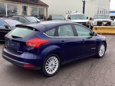 Used 2017 Ford Focus Electric Hatchback FWD image 9