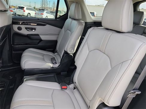 Used 2024 Honda Pilot EX-L image 13
