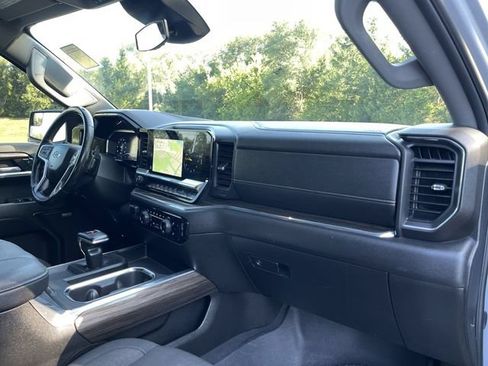 Used 2024 Chevrolet Silverado 1500 RST AWD/4WD image 30