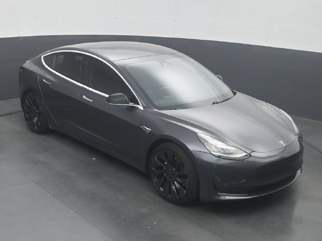 Used 2018 Tesla Model 3 Long Range RWD image 17