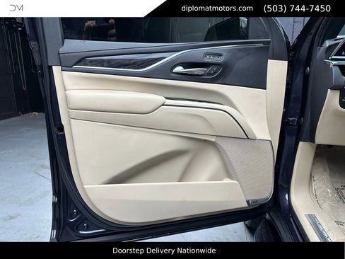 Used 2022 Cadillac Escalade ESV Premium Luxury w/ LPO, Floor Liner Package image 39