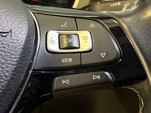 Certified 2021 Volkswagen Tiguan SE R-Line FWD image 21