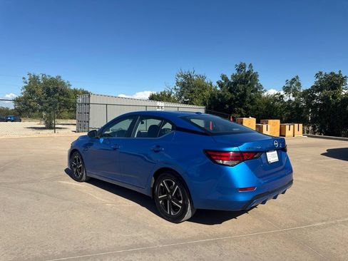 Certified 2025 Nissan Sentra SV FWD image 3