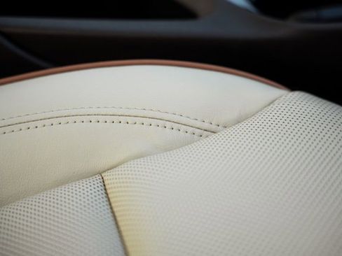 Used 2024 Buick Encore GX Avenir image 28