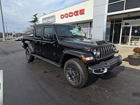 New 2026 Jeep Gladiator Sport image 1