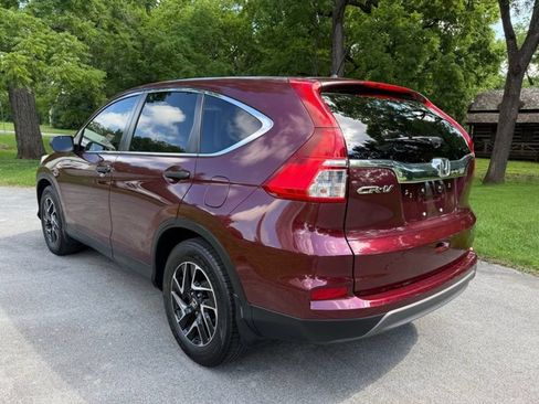 Used 2016 Honda CR-V SE image 9