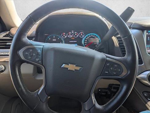 Used 2018 Chevrolet Tahoe Premier AWD/4WD image 13