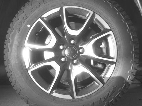 Used 2025 Jeep Compass Trailhawk image 13