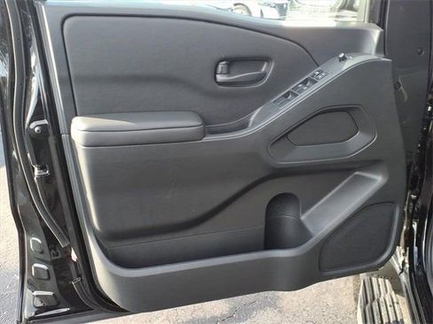 New 2026 Nissan Frontier SV w/ Tow Package image 9