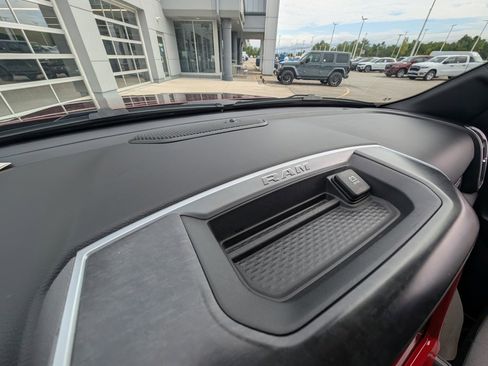 Used 2023 RAM 1500 Big Horn image 31