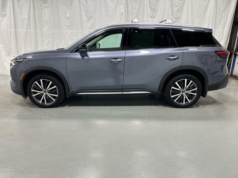 Used 2023 INFINITI QX60 Sensory w/ Cargo Package image 4
