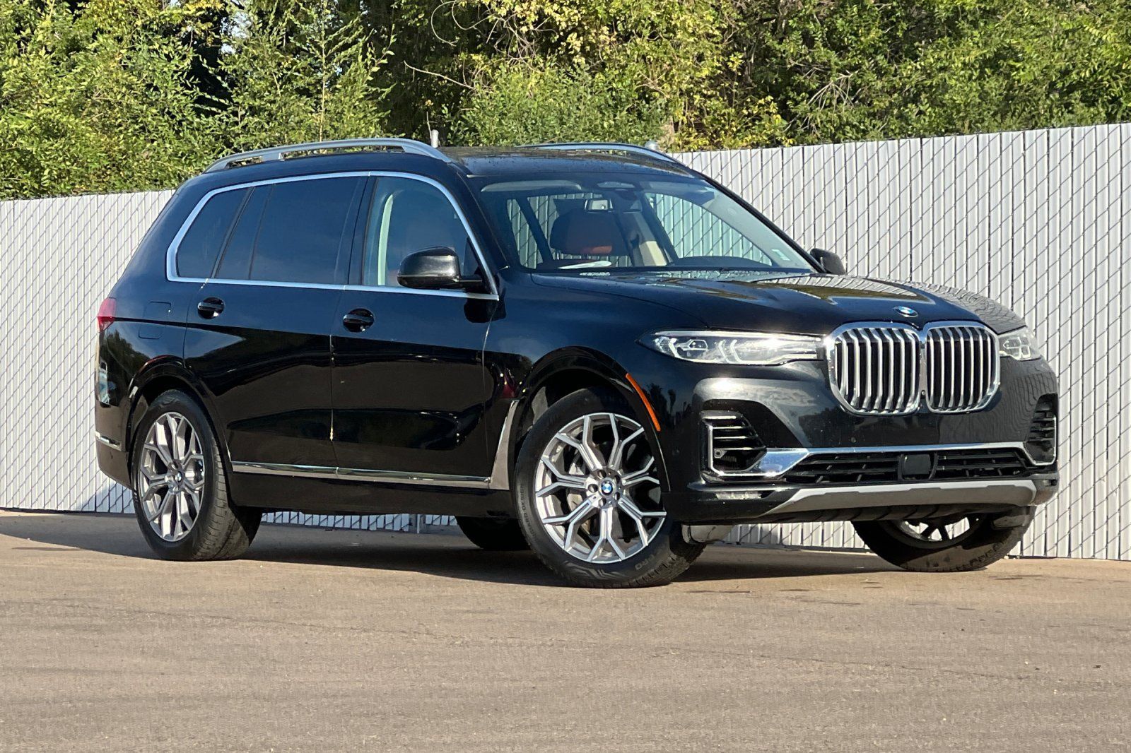 Used 2020 BMW X7 xDrive40i w/ Premium Package AWD/4WD image 2