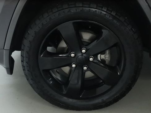Used 2014 Jeep Grand Cherokee Altitude AWD/4WD image 36