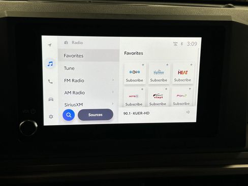 Used 2025 Toyota 4Runner SR5 image 21