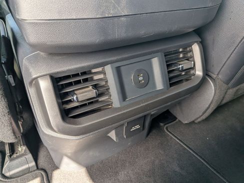 Certified 2025 Ford F150 Lariat AWD/4WD image 32
