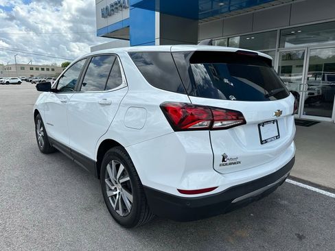 Used 2023 Chevrolet Equinox LT image 3