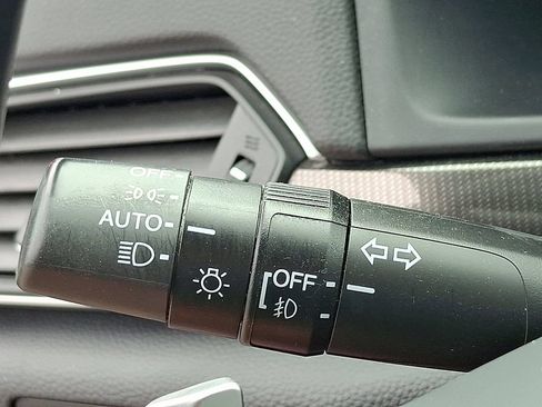 Used 2018 Honda Accord Sport image 24