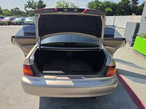 Used 1999 Lexus ES 330 FWD image 25