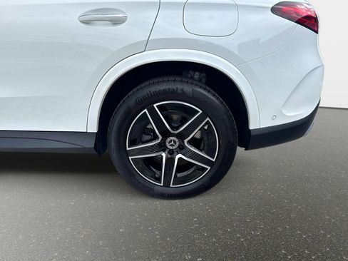 Used 2026 Mercedes-Benz GLC 350e 4MATIC image 11