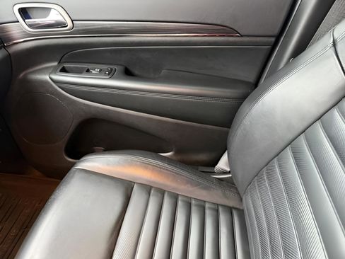 Used 2021 Jeep Grand Cherokee Limited X image 30