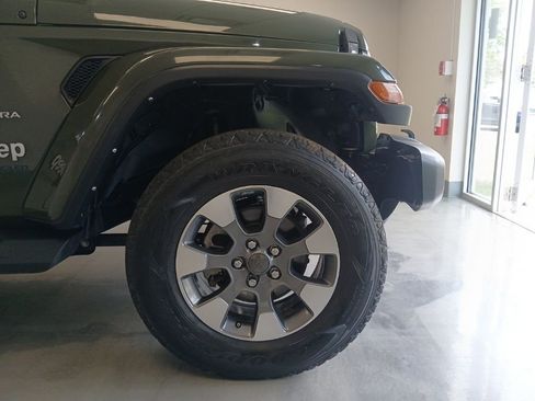 Used 2021 Jeep Wrangler Unlimited Sahara w/ Safety Group AWD/4WD image 7