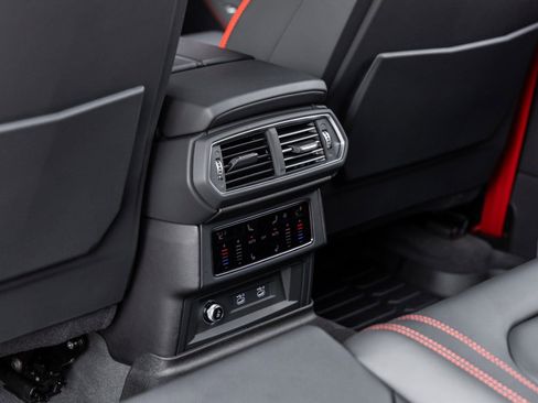 Used 2024 Lamborghini Urus S image 42