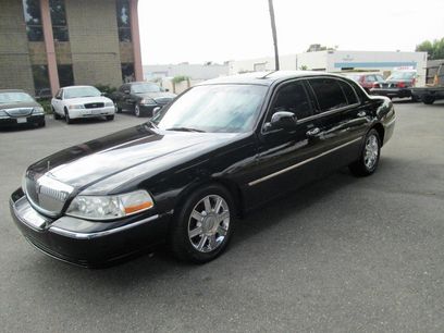 Used 2010 Lincoln Town Car Executive L