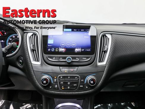 Used 2024 Chevrolet Malibu LT image 12