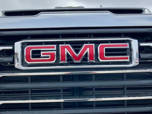 New 2026 GMC Sierra 3500 SLT image 22