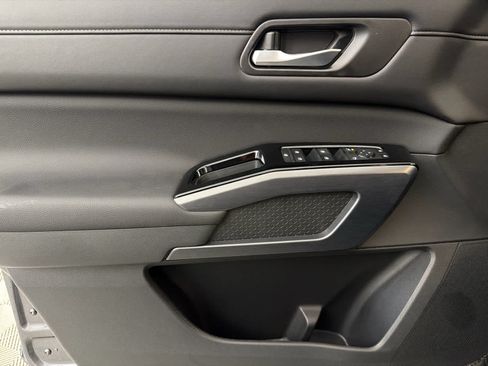 New 2026 Nissan Pathfinder SL w/ SL Premium Package FWD image 23