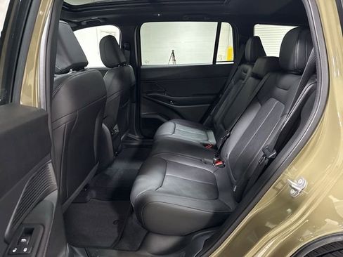 New 2026 Jeep Cherokee Overland AWD/4WD image 24