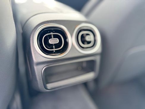 Used 2023 Mercedes-Benz C 300 4MATIC Sedan image 18