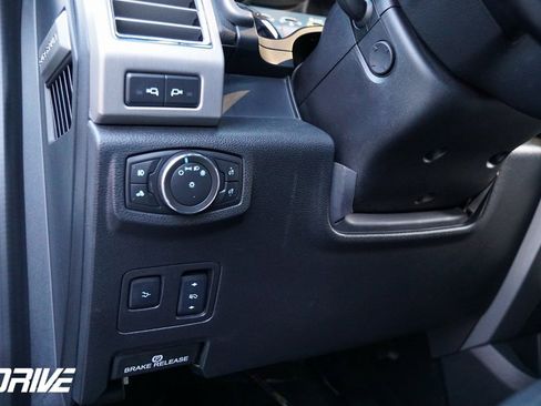 Used 2017 Ford F350 Platinum w/ Platinum Ultimate Package image 23