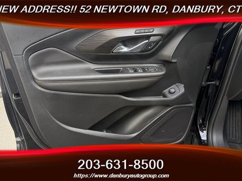 Used 2021 GMC Terrain SLT w/ Elevation Edition AWD/4WD image 11