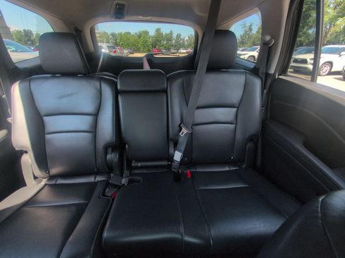 Used 2018 Honda Pilot EX-L image 3