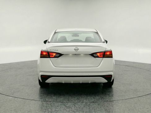 Used 2025 Nissan Altima 2.5 SV image 7