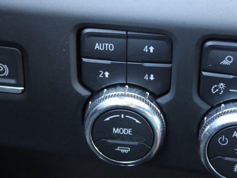 Used 2024 GMC Sierra 2500 AT4 w/ AT4 Premium Plus Package image 30