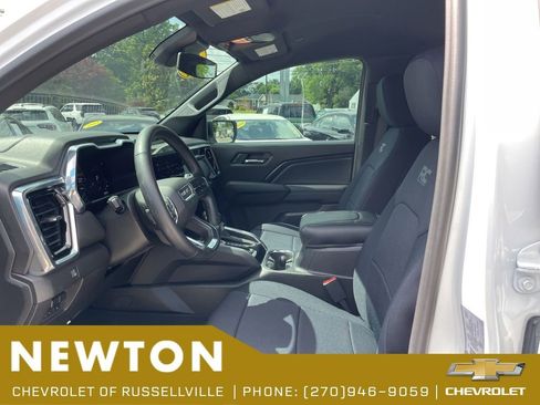 Used 2024 GMC Canyon Elevation w/ Trailering Package AWD/4WD image 4