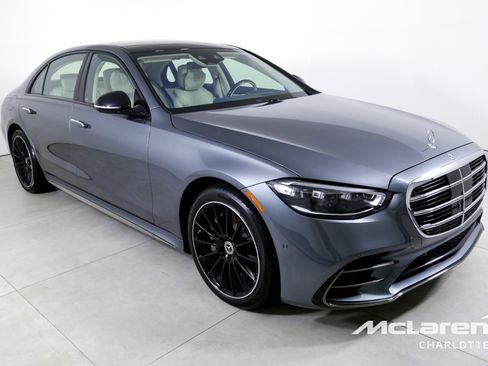 Used 2024 Mercedes-Benz S 580 4MATIC Sedan image 3