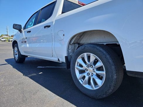 Used 2022 Chevrolet Silverado 1500 Custom RWD image 9