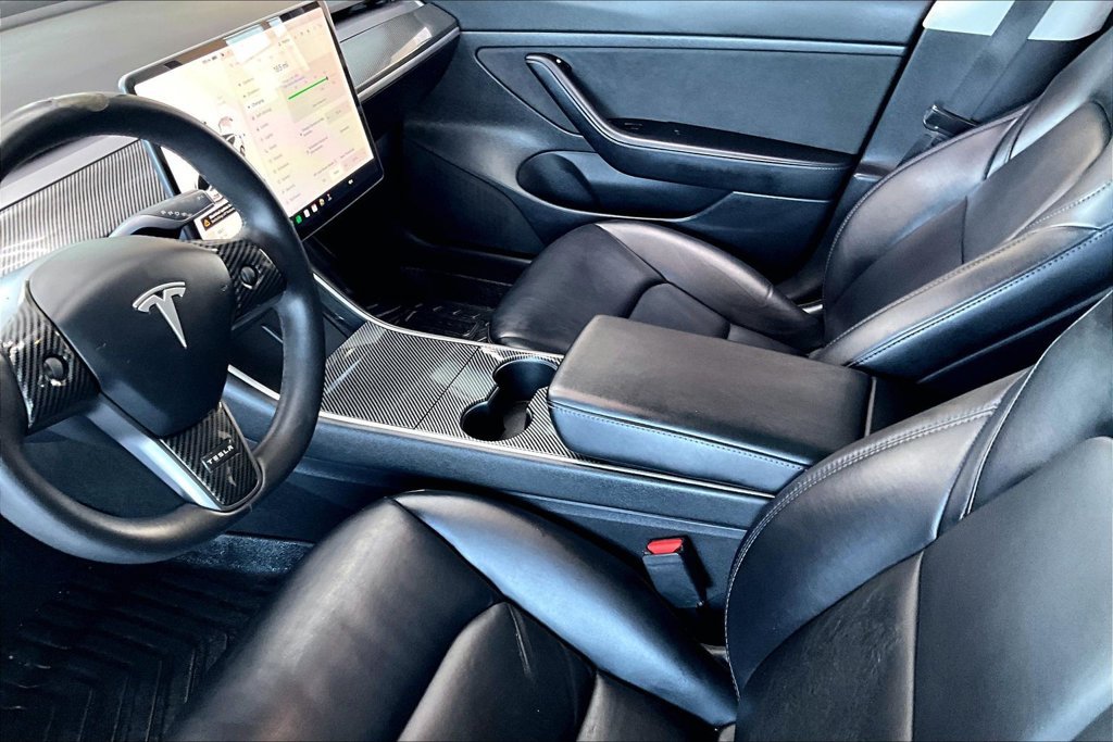 Used 2020 Tesla Model 3 Standard Range Plus RWD image 17