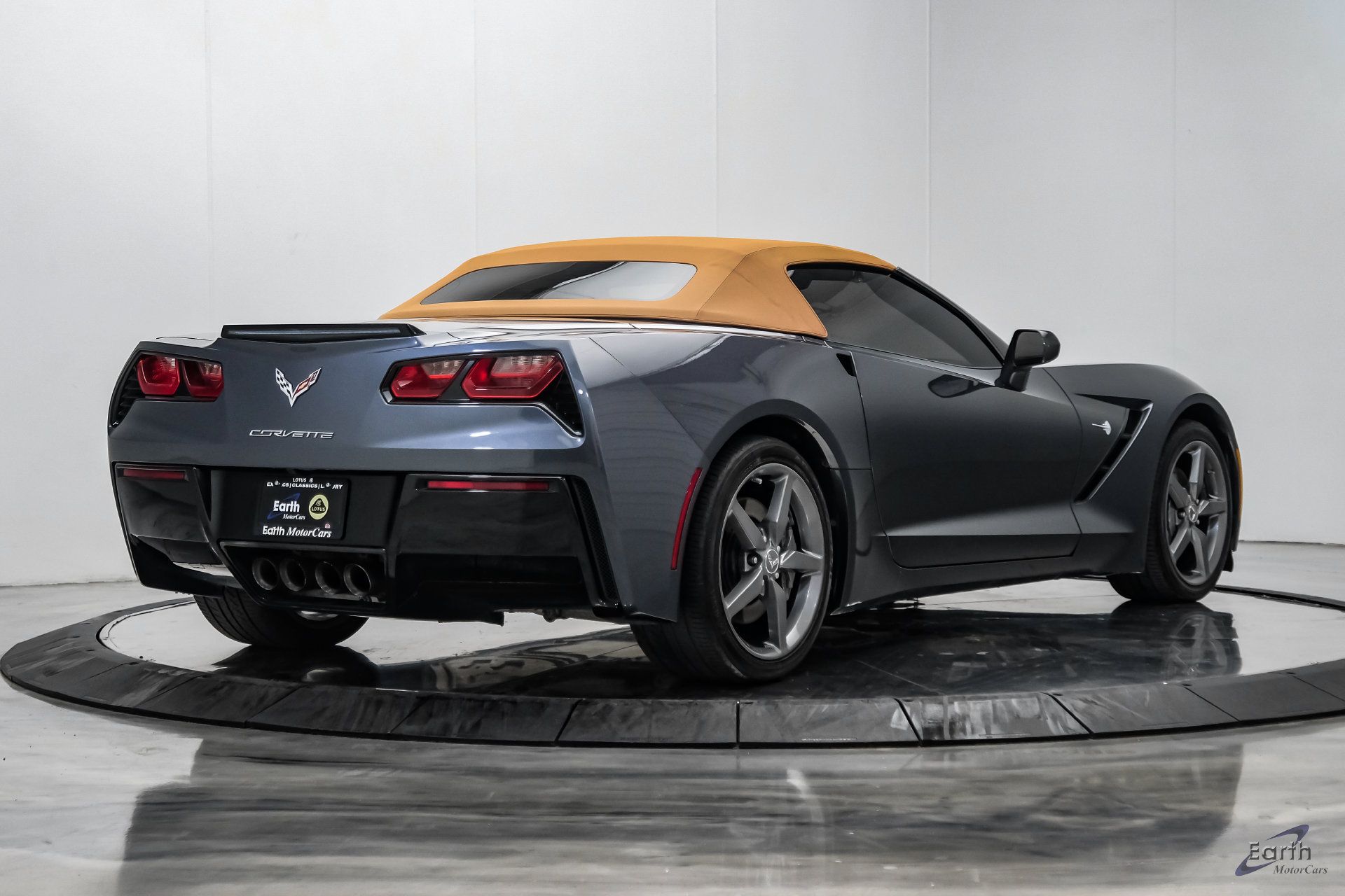 Used 2014 Chevrolet Corvette Stingray Convertible w/ 2LT Preferred Equipment Group RWD image 20
