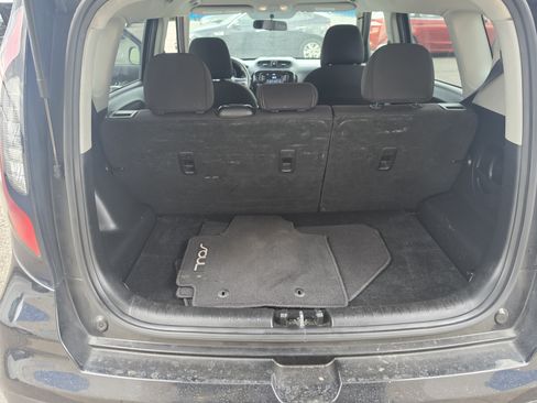 Used 2018 Kia Soul FWD image 21
