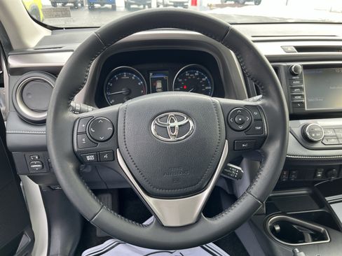 Used 2018 Toyota RAV4 XLE image 22