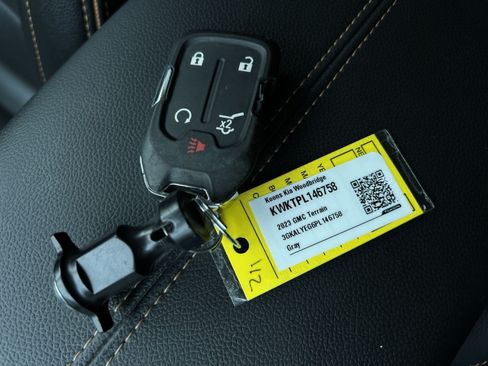 Used 2023 GMC Terrain AT4 w/ Tech Package AWD/4WD image 32