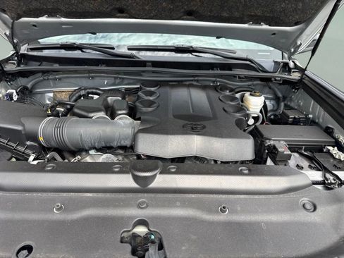 Used 2024 Toyota 4Runner SR5 RWD image 30
